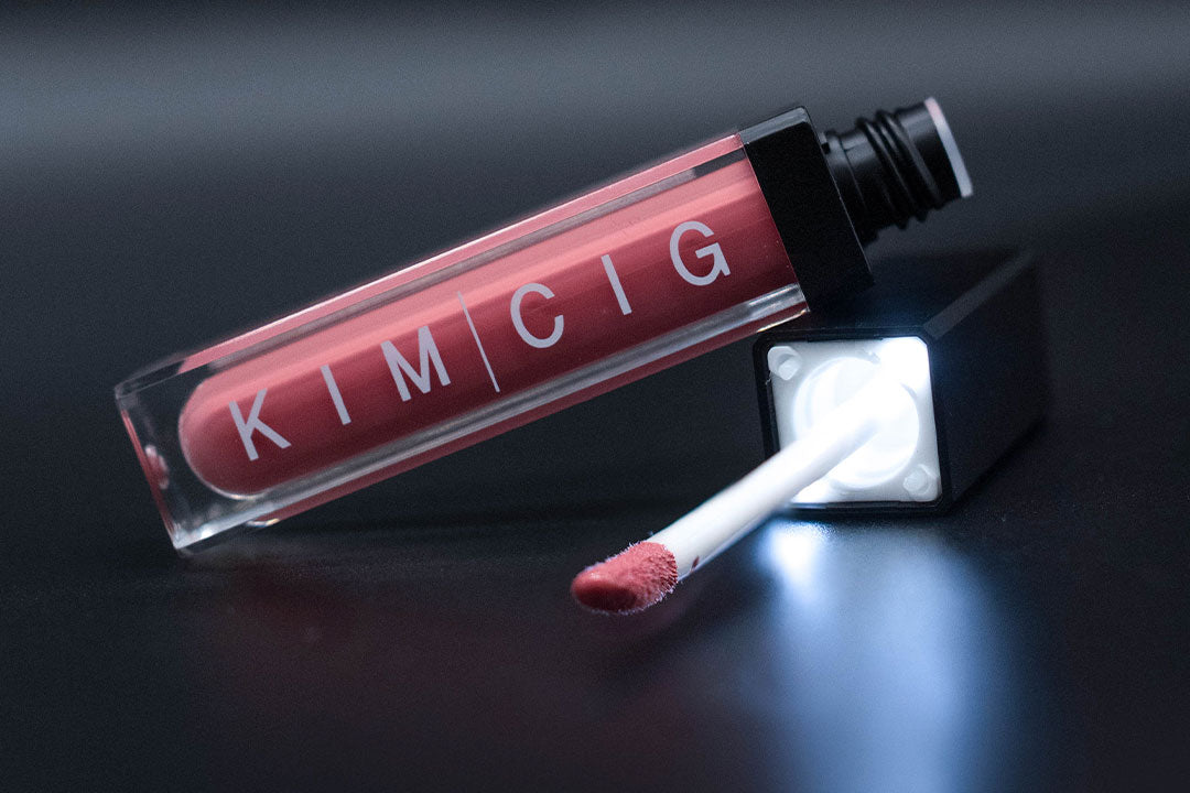 gloss c lip gloss The Honest Company - Brandclub sticky texture ensures a comfortable wear LED Light Up Lip Gloss