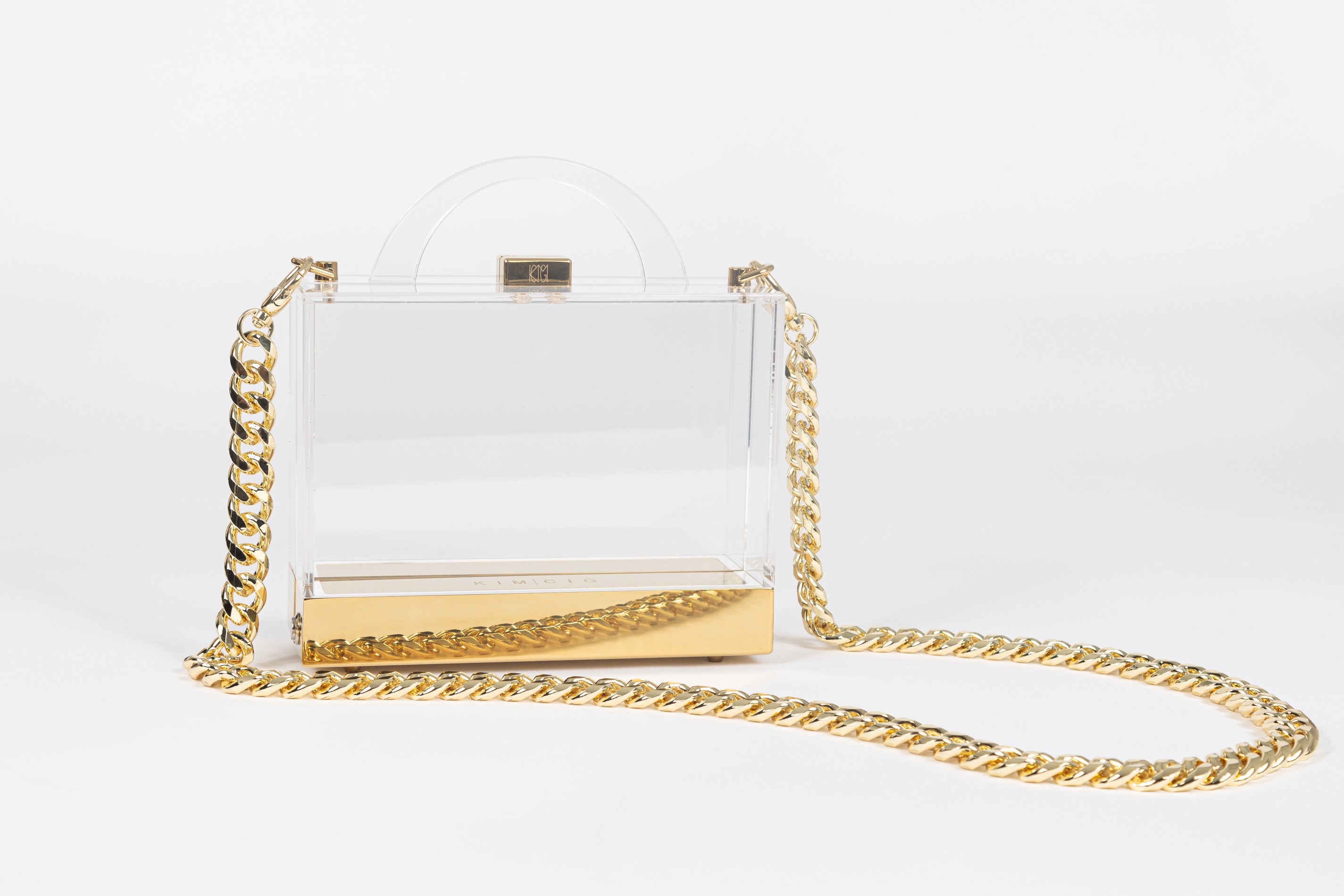 BOLD CURB CHAIN in Gold